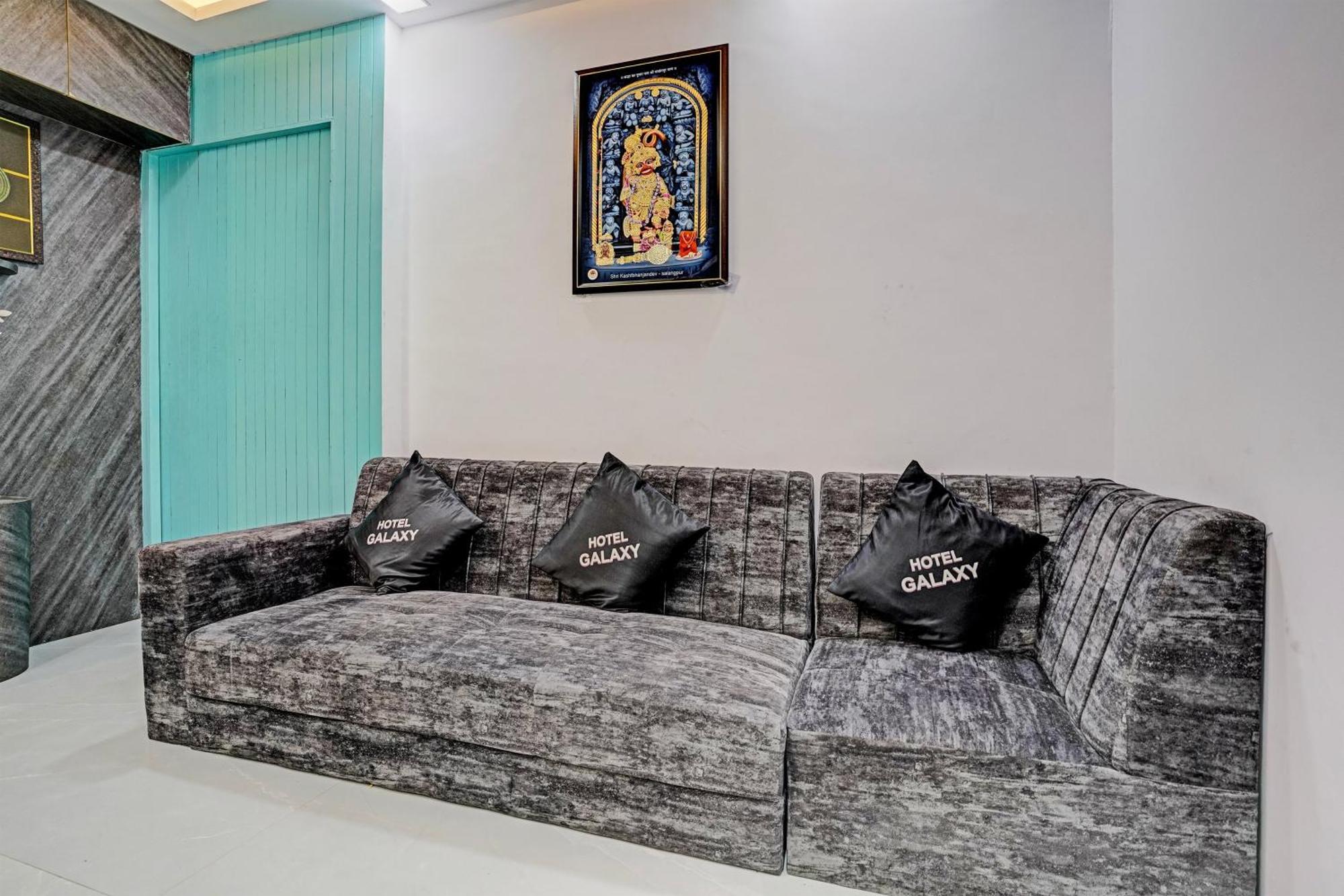 Hotel O Star Galaxy Σουράτ Εξωτερικό φωτογραφία